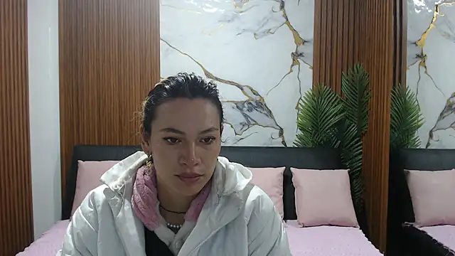Snapshot of alonddra_tay chatting on April 22, 2026, 11:34 am alonddra tay online show from April 22, 2026, 11:34 am