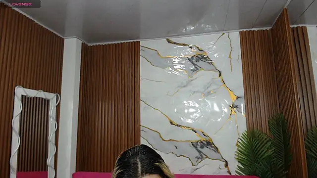 Snapshot of alonddra_tay chatting on May 4, 2026, 11:39 am alonddra tay online show from May 4, 2026, 11:39 am