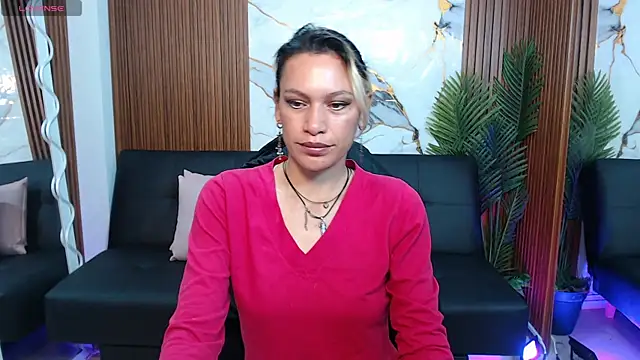 Snapshot of alonddra_tay chatting on May 9, 2026, 11:37 am alonddra tay online show from May 9, 2026, 11:37 am