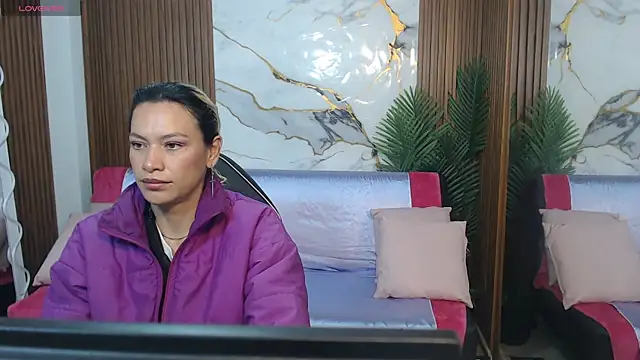 Snapshot of alonddra_tay chatting on May 12, 2026, 11:40 am alonddra tay online show from May 12, 2026, 11:40 am