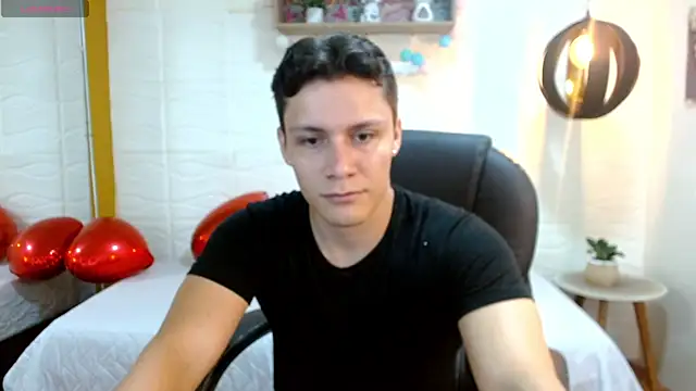 Snapshot of Zayn_clausen chatting on April 13, 2026, 5:07 pm Zayn clausen online show from April 13, 2026, 5:07 pm