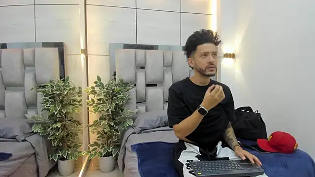 denis winslow online show from June 15, 2026, 11:12 am