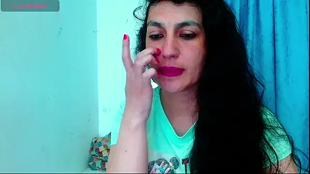 Snapshot of diosa_gil chatting on May 8, 2026, 2:06 am diosa gil online show from May 8, 2026, 2:06 am