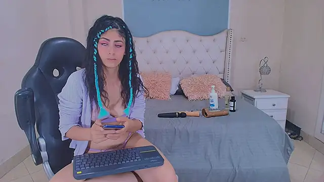 elizabeth santos1 online show from May 16, 2026, 12:07 am