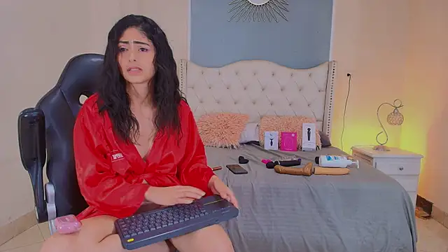 elizabeth santos1 online show from June 11, 2026, 2:53 am