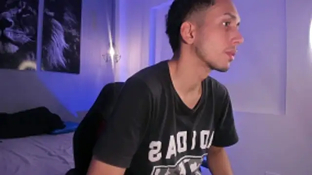 Snapshot of Zack_isback chatting on April 10, 2026, 7:51 pm Zack isback online show from April 10, 2026, 7:51 pm