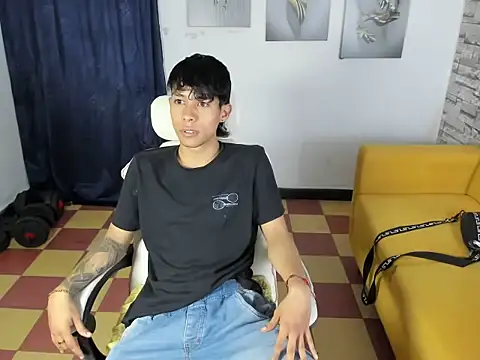 Snapshot of orrduz06 chatting on April 11, 2026, 1:21 am orrduz06 online show from April 11, 2026, 1:21 am