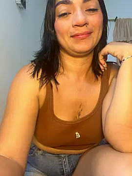 Snapshot of princess_Curves chatting on May 23, 2026, 1:33 am princess Curves online show from May 23, 2026, 1:33 am