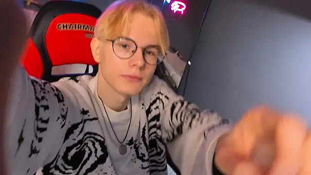 Snapshot of Liam_Blair chatting on April 10, 2026, 5:56 am Liam Blair online show from April 10, 2026, 5:56 am