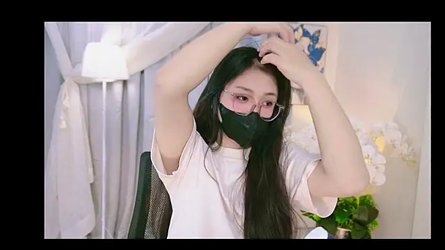 Chan Chann online show from May 1, 2026, 5:06 pm