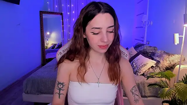 CharliGrace  online show from April 15, 2026, 8:10 am