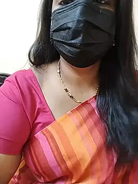 Snapshot of Stephaniee27 chatting on June 25, 2026, 7:24 am Stephaniee27 online show from June 25, 2026, 7:24 am