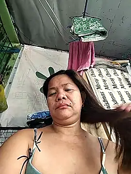FILIPINAPUSSYPINAY online show from April 23, 2026, 1:07 am
