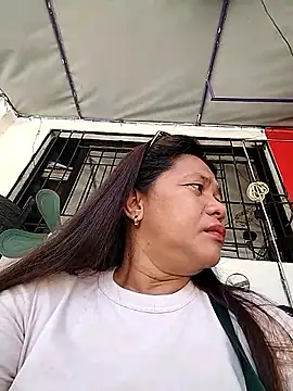 FILIPINAPUSSYPINAY online show from May 9, 2026, 3:01 am