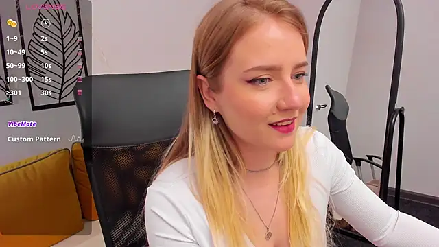 Snapshot of Liacandy_ chatting on May 4, 2026, 2:29 am Liacandy online show from May 4, 2026, 2:29 am