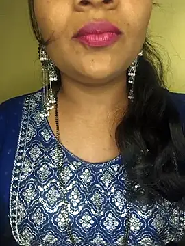 Snapshot of ur_love_kannada1 chatting on May 11, 2026, 4:04 pm ur love kannada1 online show from May 11, 2026, 4:04 pm