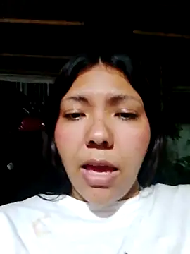 Snapshot of Izel_ chatting on April 27, 2026, 4:21 am Izel online show from April 27, 2026, 4:21 am