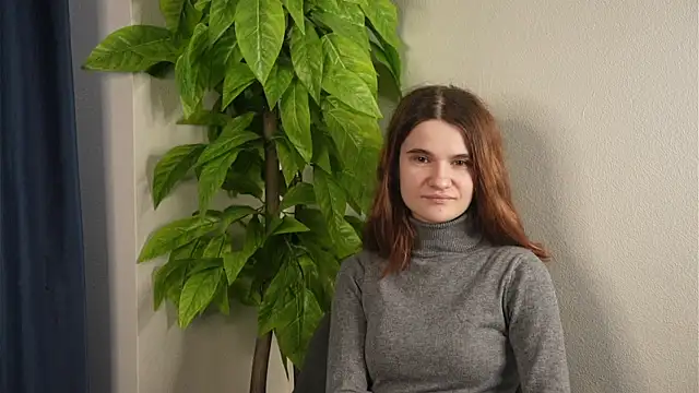 Snapshot of LitaLoeppke chatting on April 13, 2026, 10:43 am LitaLoeppke online show from April 13, 2026, 10:43 am