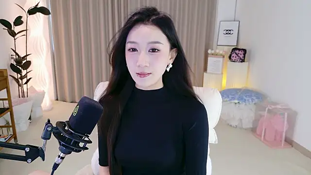 Snapshot of Dancing-CoCo-Pro chatting on May 29, 2026, 4:43 am Dancing-CoCo-Pro online show from May 29, 2026, 4:43 am
