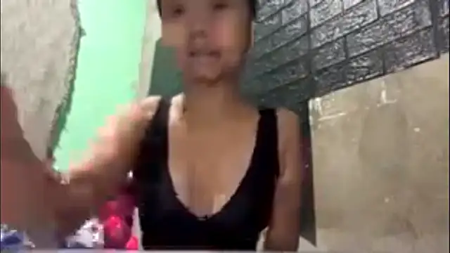 Snapshot of caitlyn_5 chatting on April 10, 2026, 4:33 pm caitlyn 5 online show from April 10, 2026, 4:33 pm