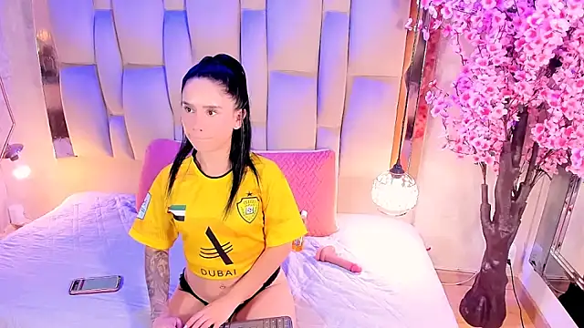 Snapshot of Iriistai1 chatting on June 18, 2026, 9:30 pm Iriistai1 online show from June 18, 2026, 9:30 pm