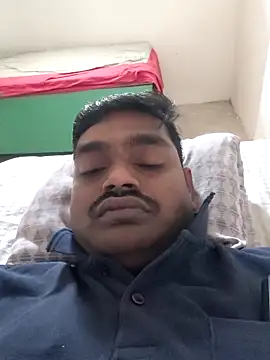 Antikpiececouple online show from April 29, 2026, 7:12 am