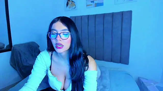 Snapshot of britanny_jones1 chatting on June 3, 2026, 12:08 pm britanny jones1 online show from June 3, 2026, 12:08 pm