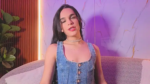Snapshot of valerysofia_vg chatting on April 15, 2026, 7:32 pm valerysofia vg online show from April 15, 2026, 7:32 pm