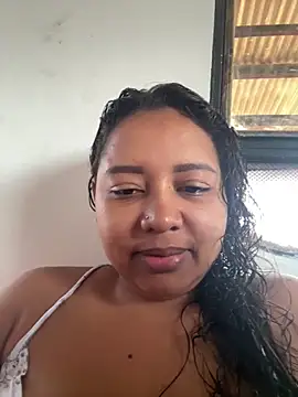 Ninibella online show from May 14, 2026, 1:07 pm