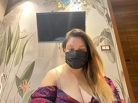kavyasingh36 online show from April 22, 2026, 3:02 pm