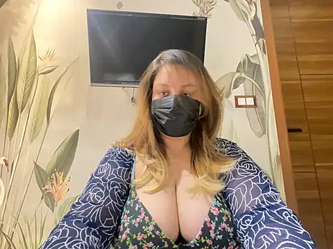 kavyasingh36 online show from May 15, 2026, 10:00 am