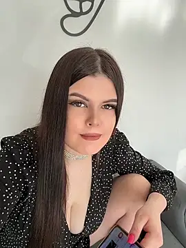 Snapshot of AmeliaBronze chatting on April 29, 2026, 2:04 am AmeliaBronze online show from April 29, 2026, 2:04 am