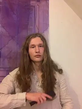 Snapshot of scvndi33 chatting on April 12, 2026, 11:32 pm scvndi33 online show from April 12, 2026, 11:32 pm