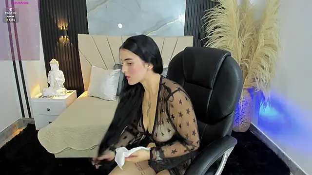 Snapshot of DOMINIKA_LOVY chatting on April 28, 2026, 5:51 pm DOMINIKA LOVY online show from April 28, 2026, 5:51 pm