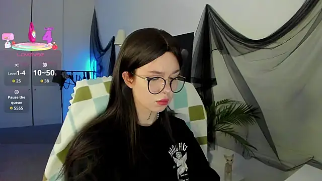 RisoSweet online show from May 30, 2026, 8:28 pm