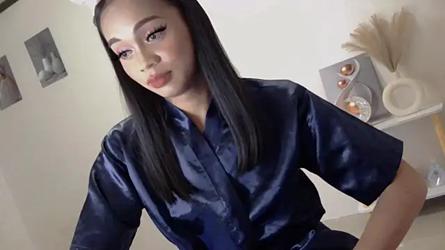 Street walker01 online show from July 14, 2026, 5:18 pm