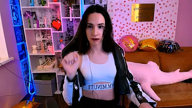 Snapshot of yumeliko_o chatting on April 23, 2026, 7:16 pm yumeliko o online show from April 23, 2026, 7:16 pm