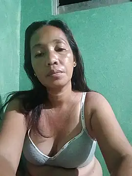 morenabb69 online show from May 31, 2026, 8:43 pm