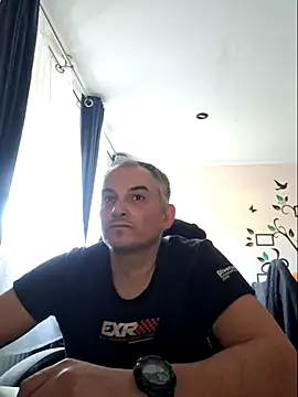 Piotr481 online show from April 17, 2026, 4:32 pm