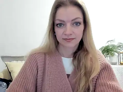 Snapshot of Severina7 chatting on May 2, 2026, 7:19 pm Severina7 online show from May 2, 2026, 7:19 pm
