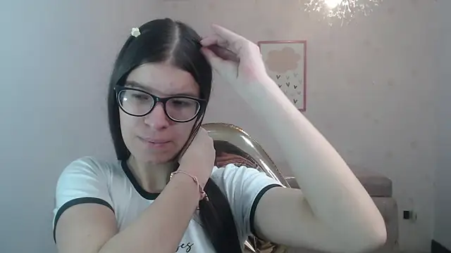 Snapshot of Kailee_ch chatting on May 2, 2026, 12:43 pm Kailee ch online show from May 2, 2026, 12:43 pm