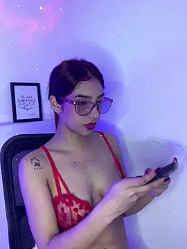miss carly online show from June 10, 2026, 6:07 pm