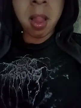 Snapshot of Alxzs chatting on April 16, 2026, 1:50 am Alxzs online show from April 16, 2026, 1:50 am