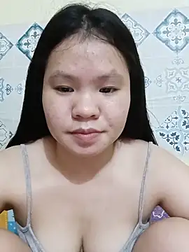Seraphinahh online show from June 12, 2026, 12:59 pm