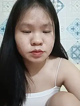Seraphinahh online show from June 25, 2026, 3:05 pm