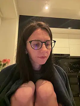 olivia vi online show from April 25, 2026, 10:18 pm