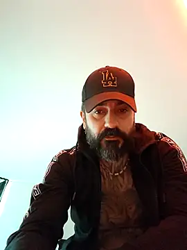 malese983 online show from April 13, 2026, 4:23 pm