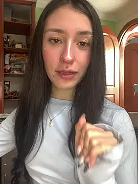 Snapshot of NickieCute- chatting on April 21, 2026, 8:12 pm NickieCute- online show from April 21, 2026, 8:12 pm