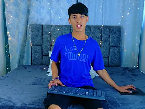 Snapshot of IhanKing chatting on May 22, 2026, 7:30 pm IhanKing online show from May 22, 2026, 7:30 pm
