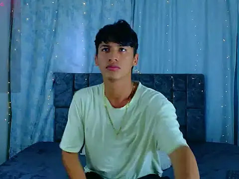 Snapshot of IhanKing chatting on May 28, 2026, 7:33 pm IhanKing online show from May 28, 2026, 7:33 pm